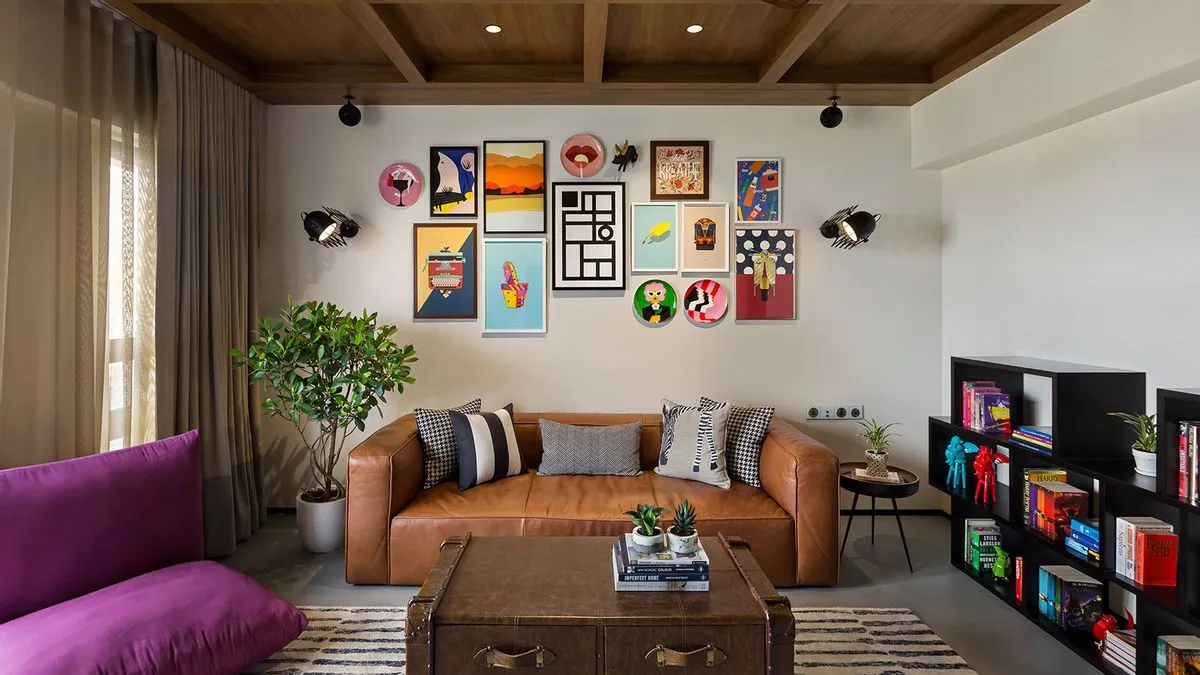 Cluttercore Meaningful Decoration - Home Full of Memories